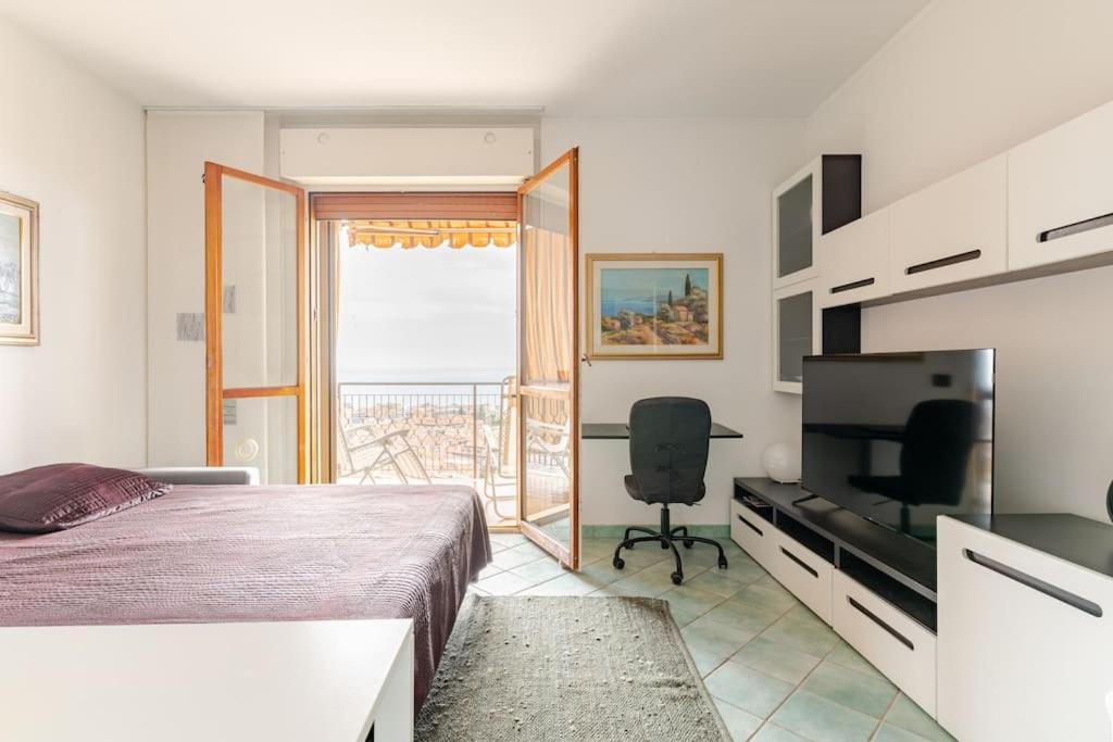 Thekeystudio, La Casa Del Mare Azzurro With Seaview Ventimiglia Exteriör bild